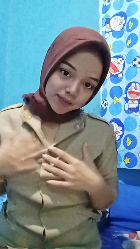 Mila Pramuka Colmek Jadi Basah Lendir